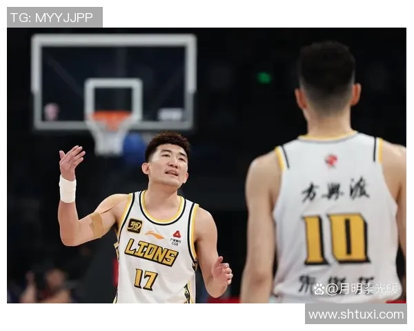 2015年CBA总决赛第二场北京队对阵广东队精彩回顾与赛后分析